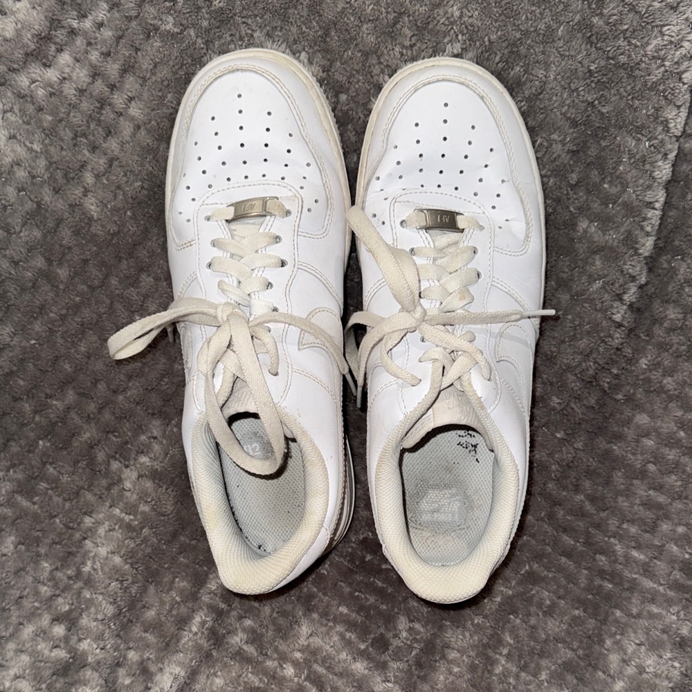 Nike Women's White and Cream Sneakers
